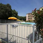 Viale Dei Pini For 6 Lägenhet